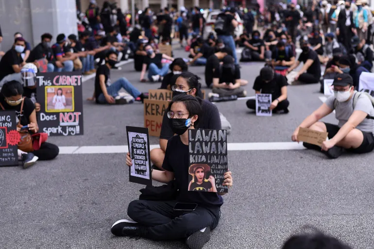 https://www.aljazeera.com/news/2021/9/28/youths-are-on-the-frontlines-of-political-activism-in-malaysia